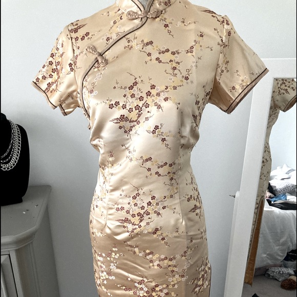 Dresses & Skirts - 100% silk China girl inspired dress